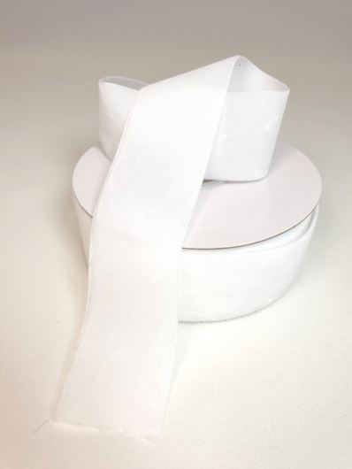 WSTĄŻKA VELVET SZER. 38MM DŁ.9M WHITE